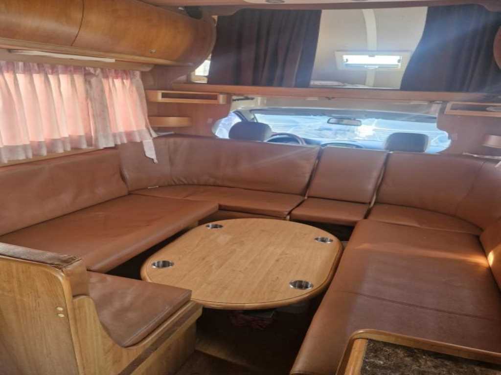 HYUNDAI Starex - Vista 11