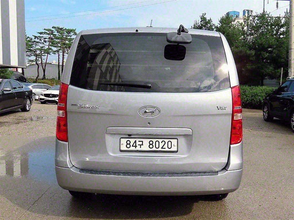 HYUNDAI Starex - Vista 4