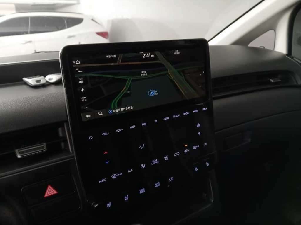 HYUNDAI Staria - Vista 11