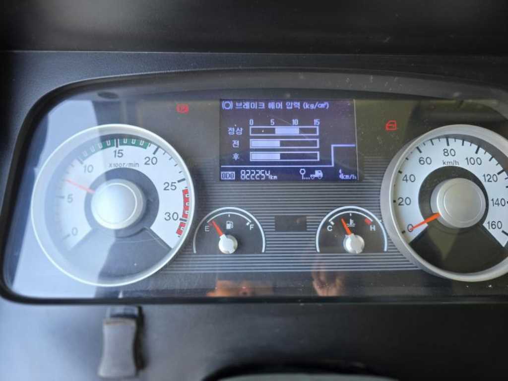 medium and large cargo truck 2014 Blanco - Importación desde Corea - HF Imports Iquique - Foto 14