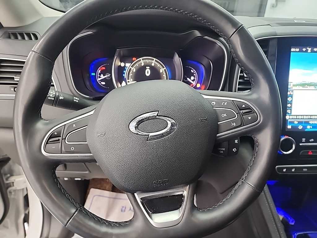 SAMSUNG QM6 - Vista 9