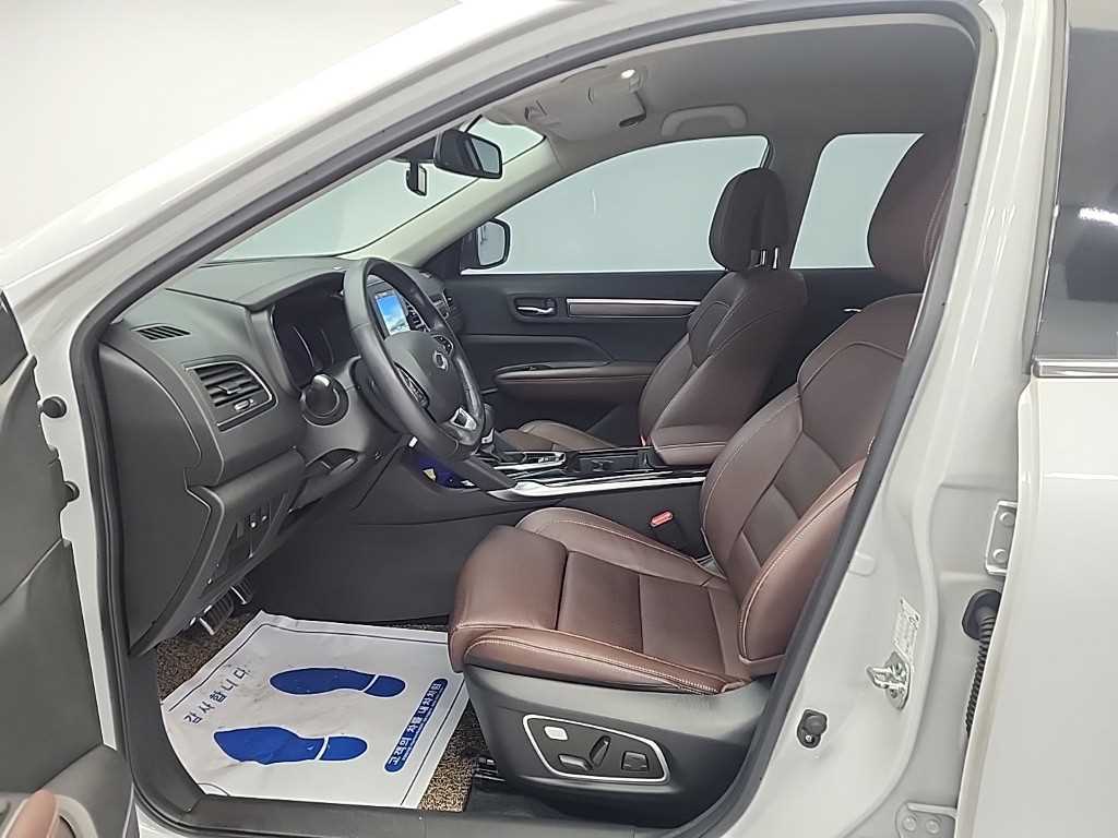 SAMSUNG QM6 - Vista 11