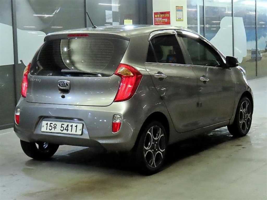 KIA Morning - Vista 4