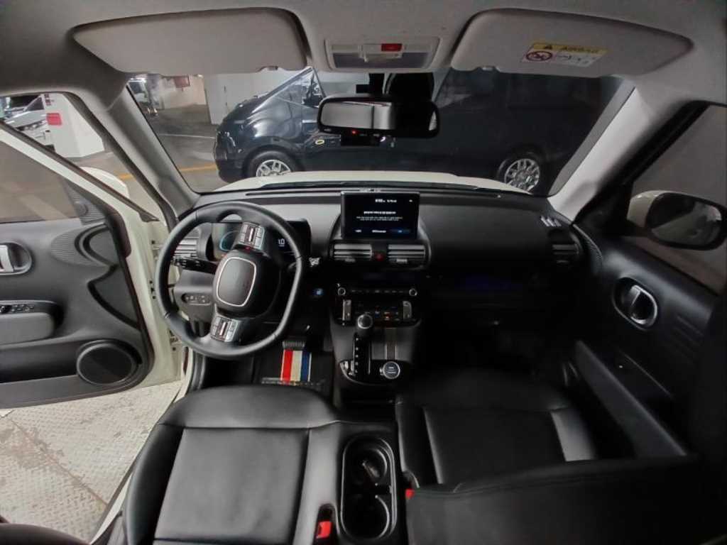 HYUNDAI Casper - Vista 6