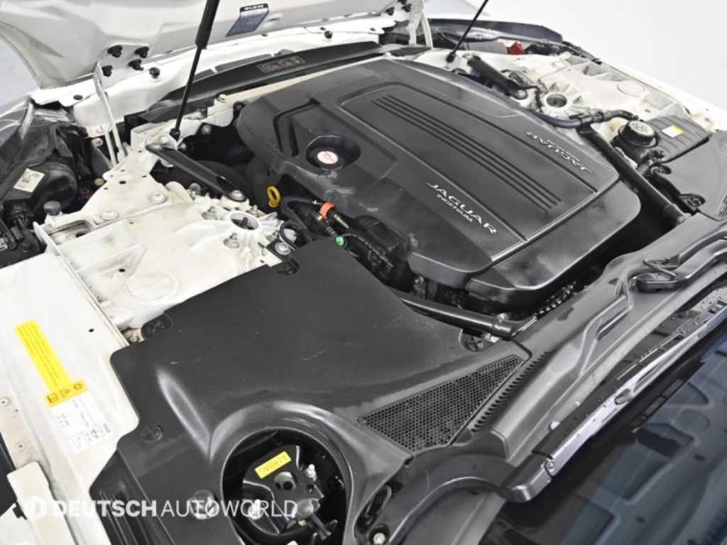 Jaguar F-TYPE - Vista 6