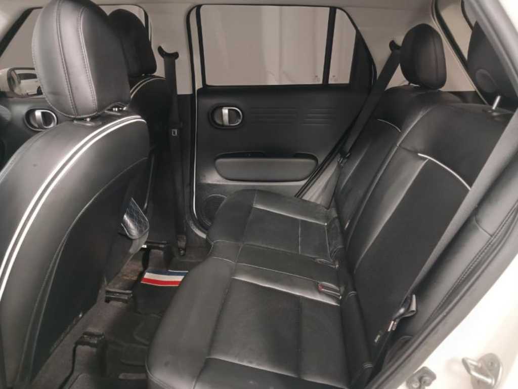 HYUNDAI Casper - Vista 8