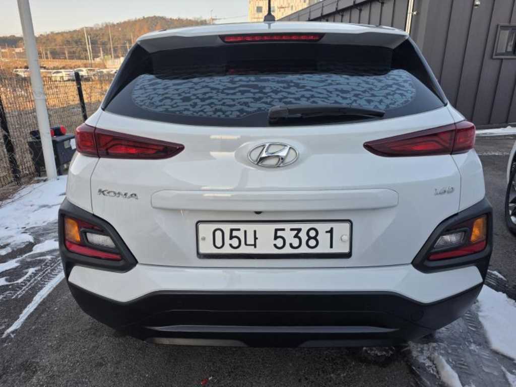 HYUNDAI Kona - Vista 3