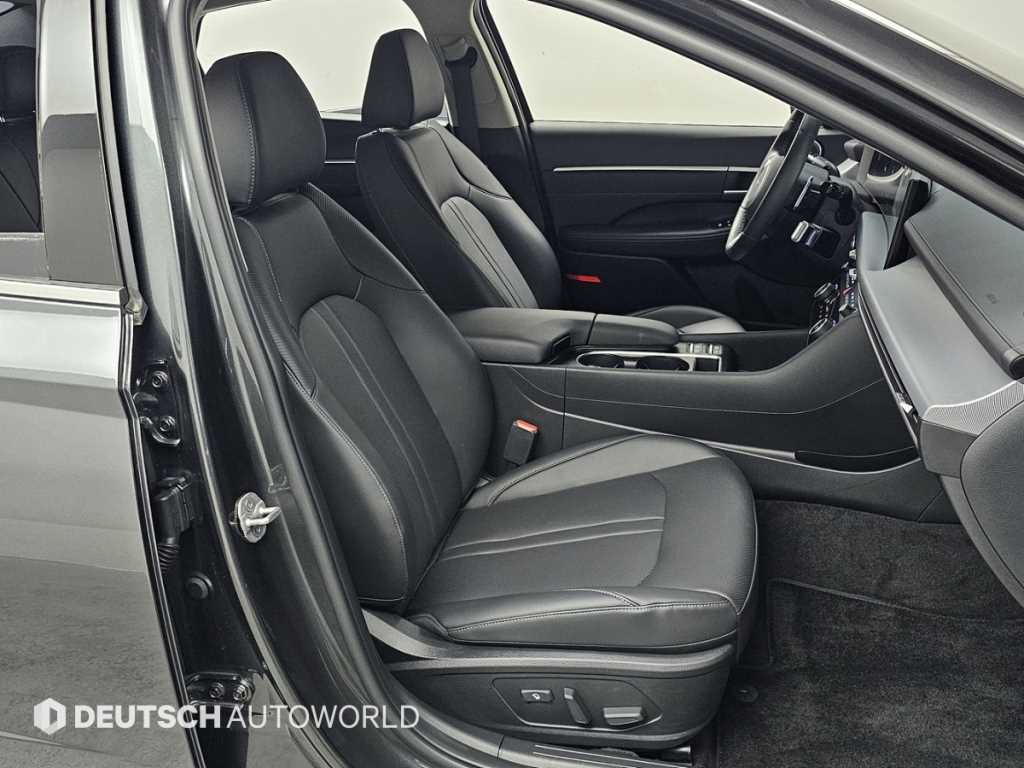 HYUNDAI Sonata - Vista 10