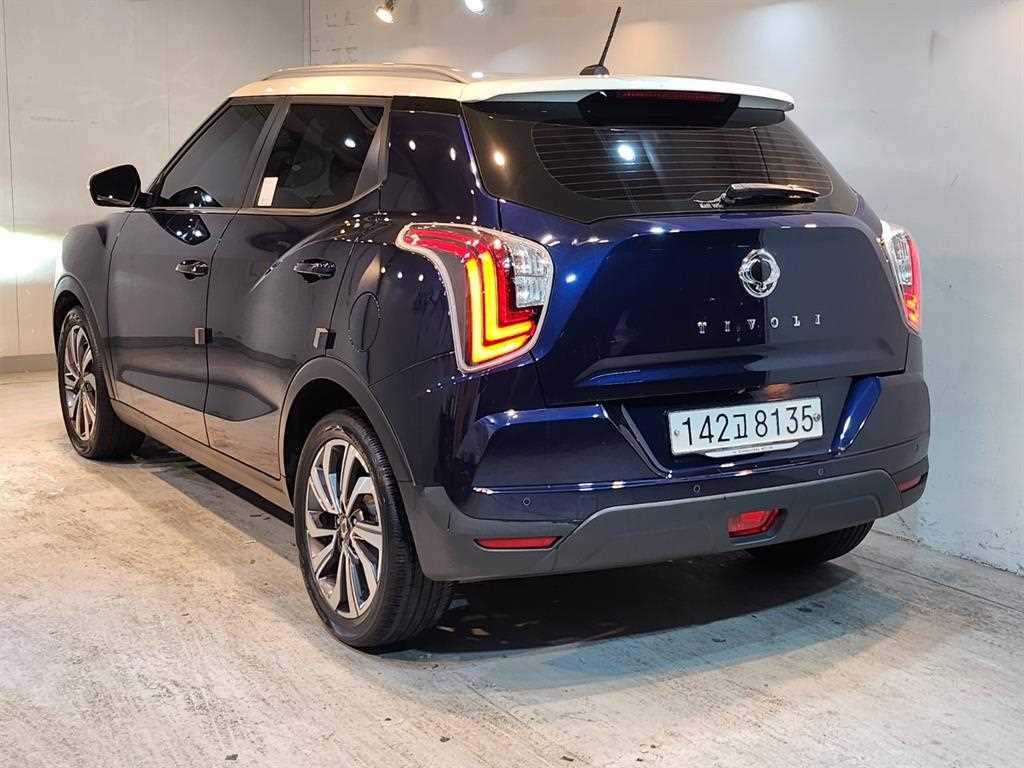 Ssangyong Tivoli - Vista 4