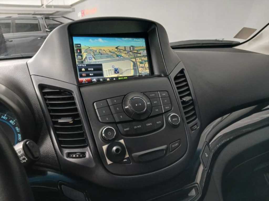 Chevrolet Orlando 2012 Blanco - Importación desde Corea - HF Imports Iquique - Foto 13