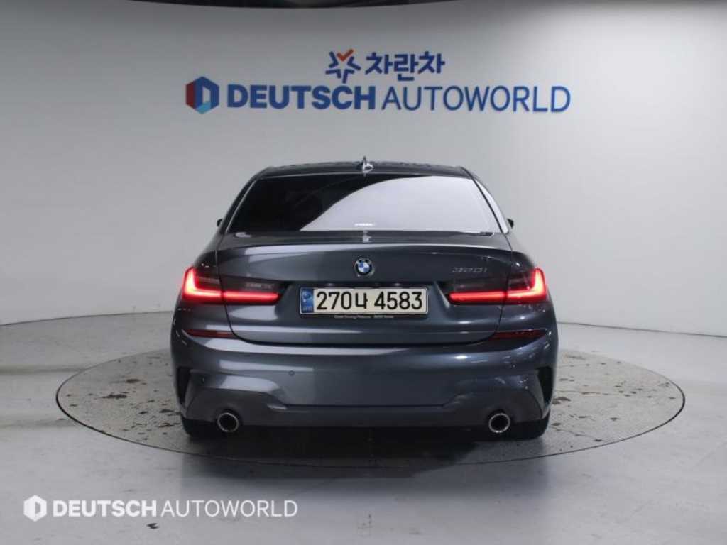 BMW 3 series - Vista 4