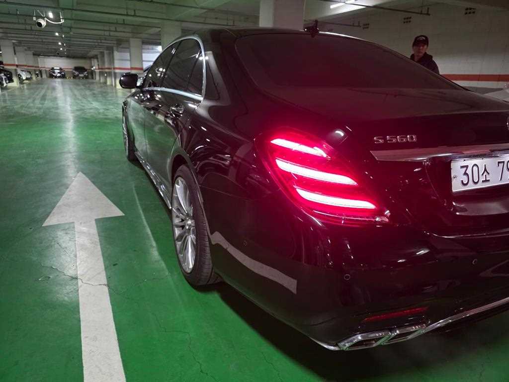 Mercedes Benz S Class - Vista 6