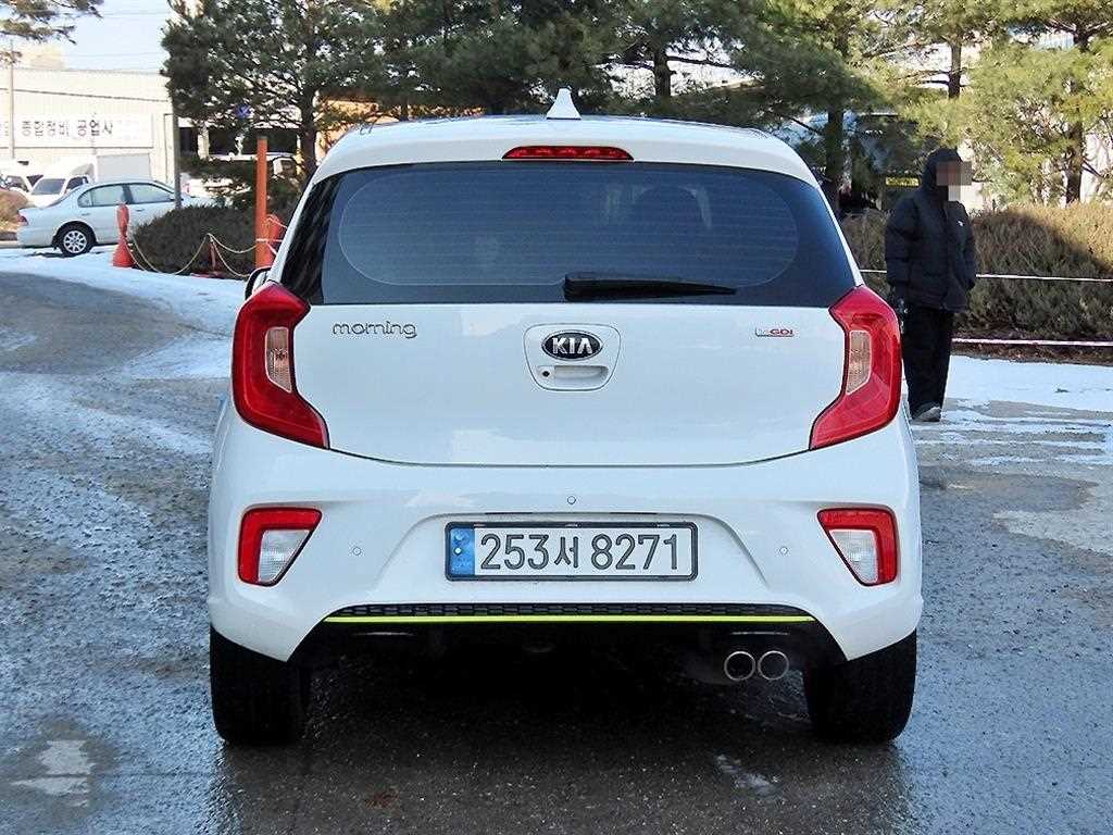 KIA Morning - Vista 3