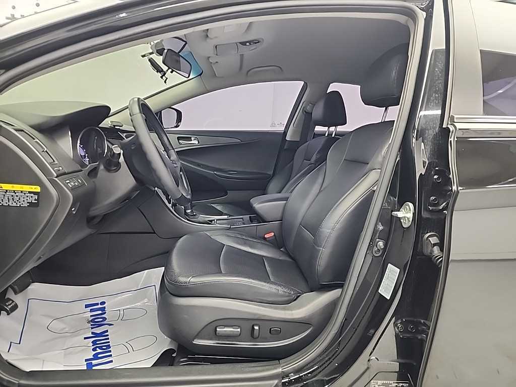 HYUNDAI Sonata - Vista 11