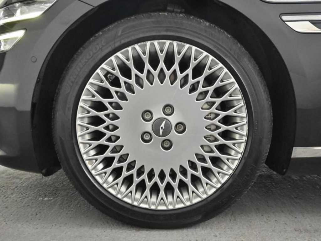 Genesis G80 - Vista 5