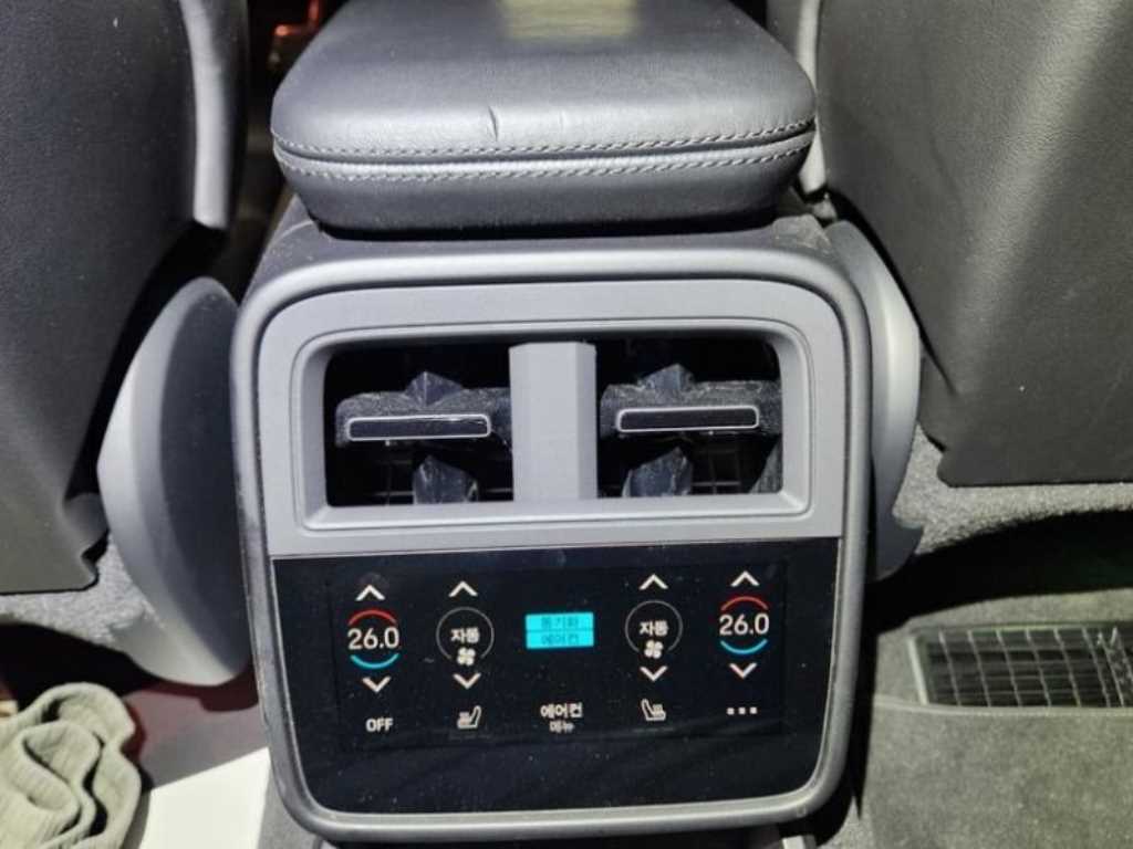 Porsche Taycan - Vista 12