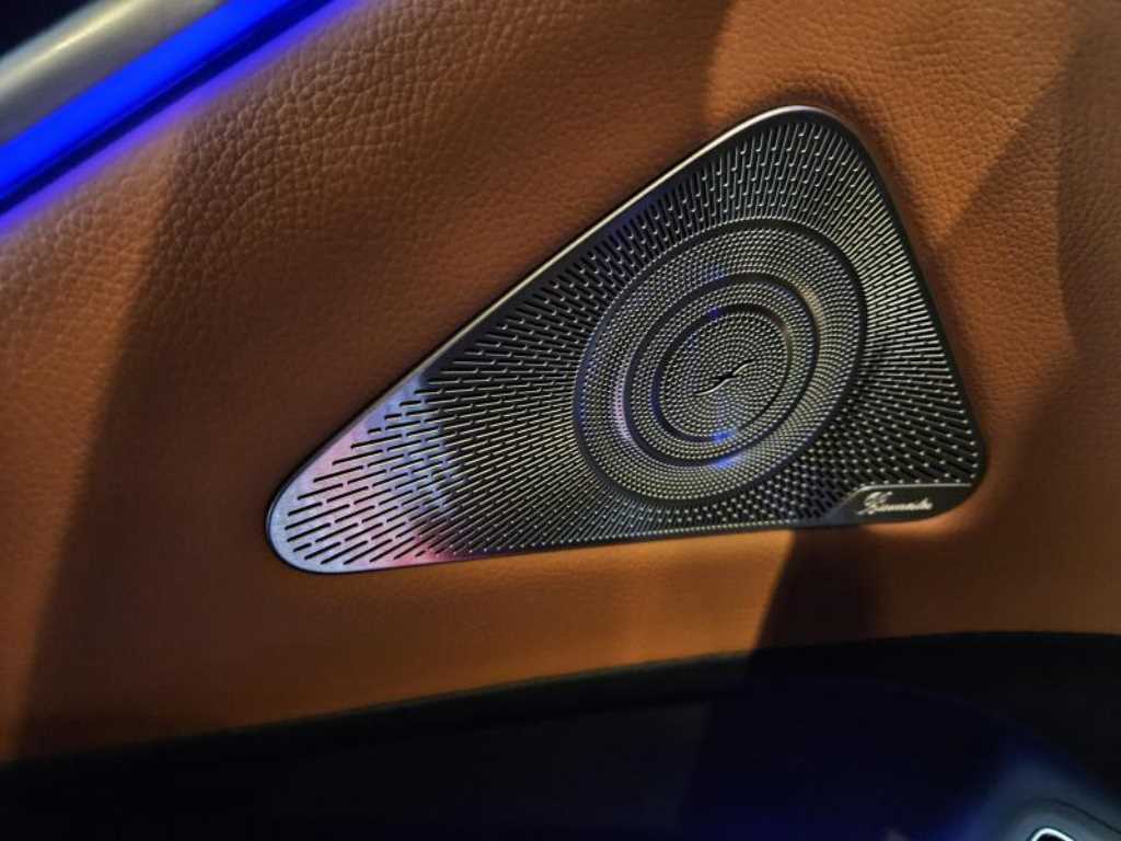 Mercedes Benz S Class - Vista 12