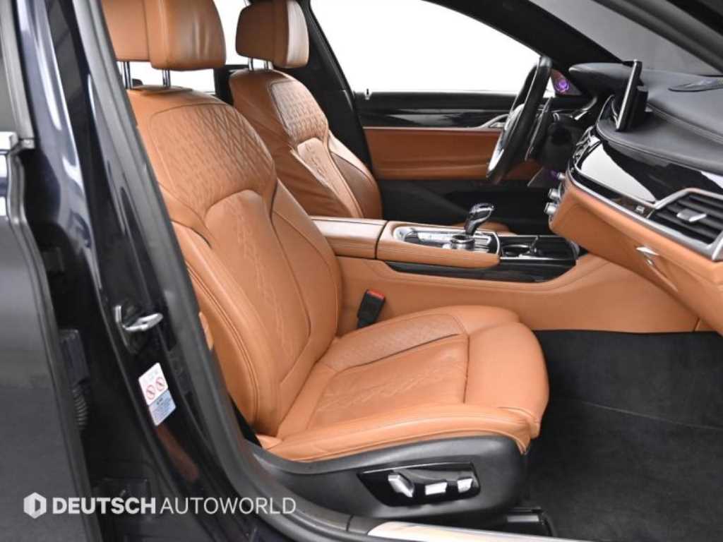 BMW 7 Series - Vista 10