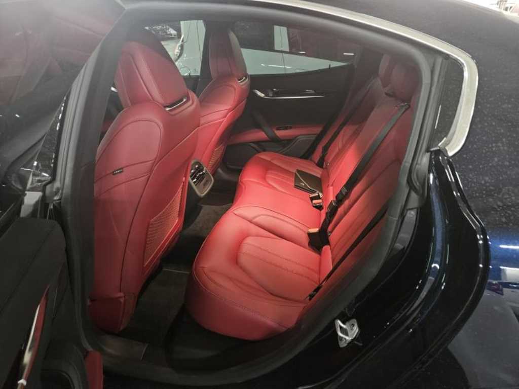 Maserati Ghibli - Vista 5