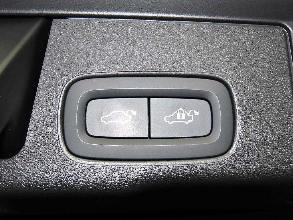 Volvo XC60 2024 Azul - Importación desde Corea - HF Imports Iquique - Foto 16