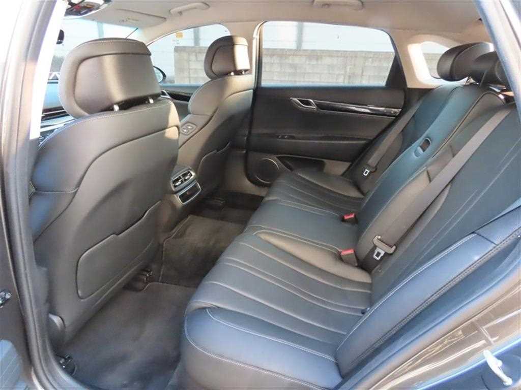 Genesis G80 - Vista 8