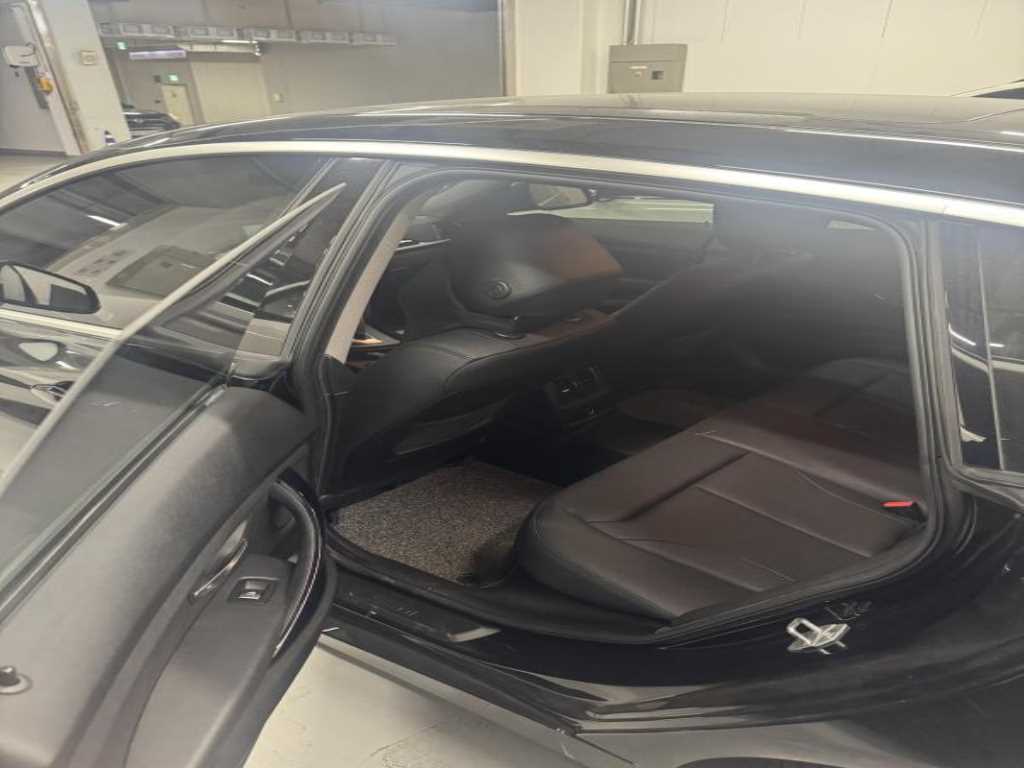 BMW Gran Turismo - Vista 12