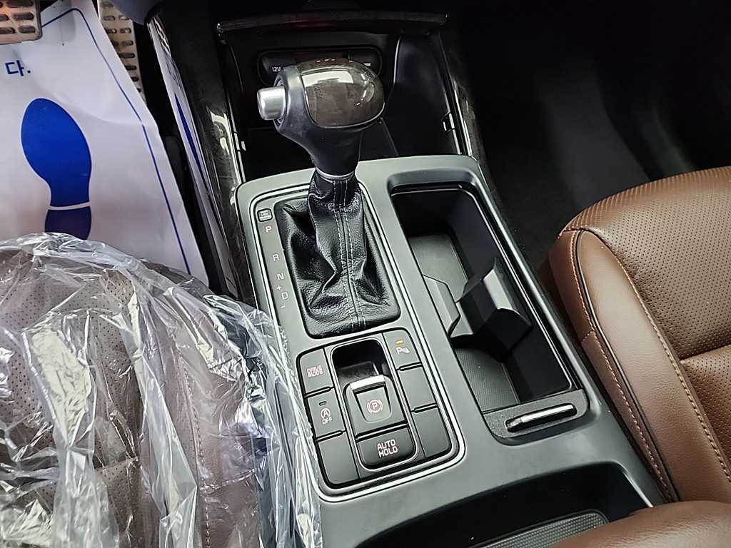 KIA Sorento - Vista 8