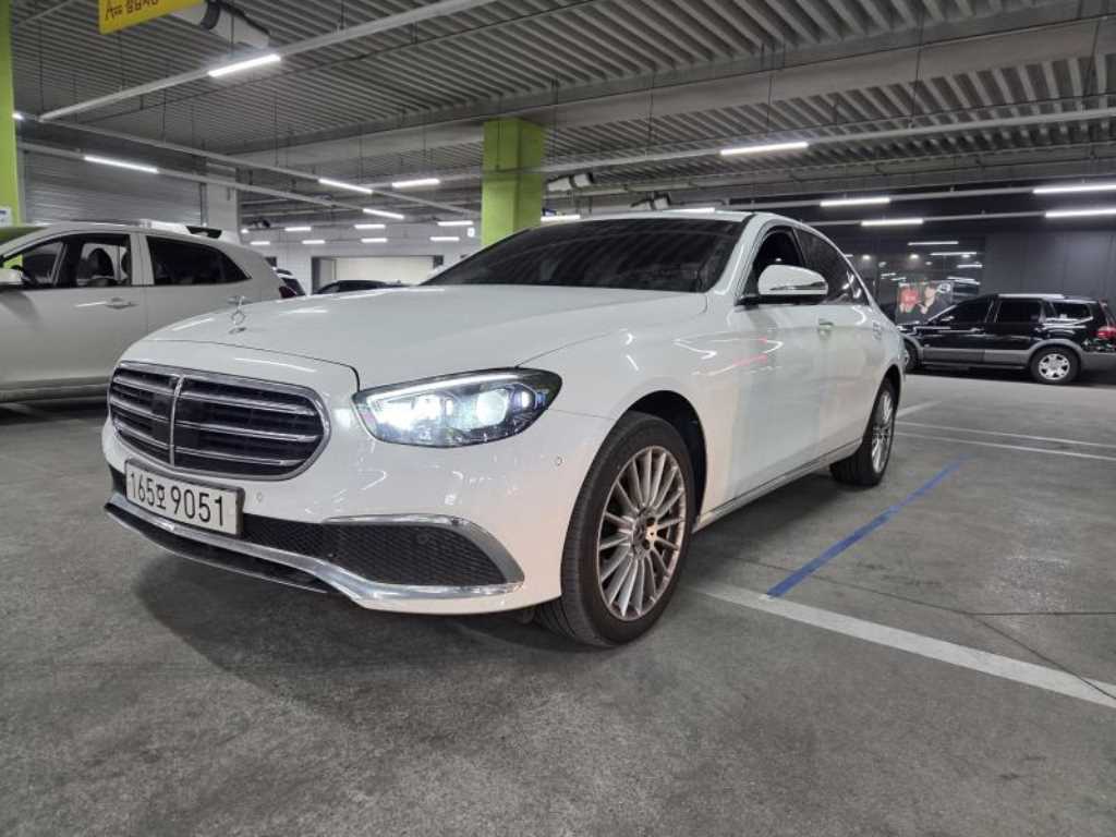 Mercedes Benz E class - Vista 2