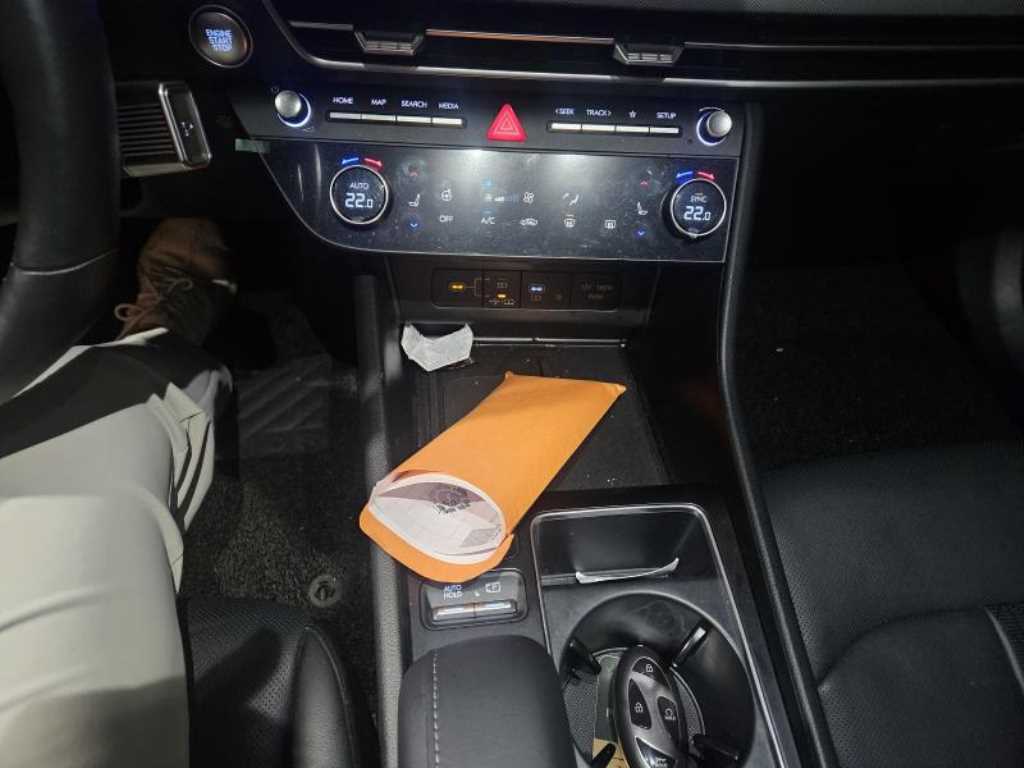 HYUNDAI Sonata - Vista 10