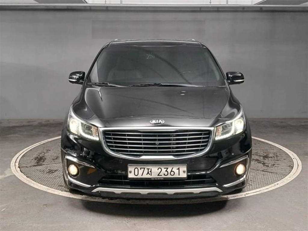 KIA Carnival - Vista 2