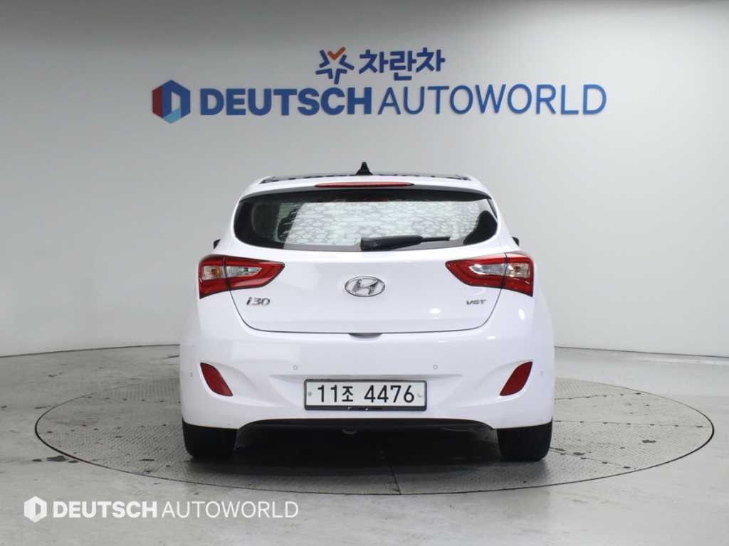 HYUNDAI i30 - Vista 4