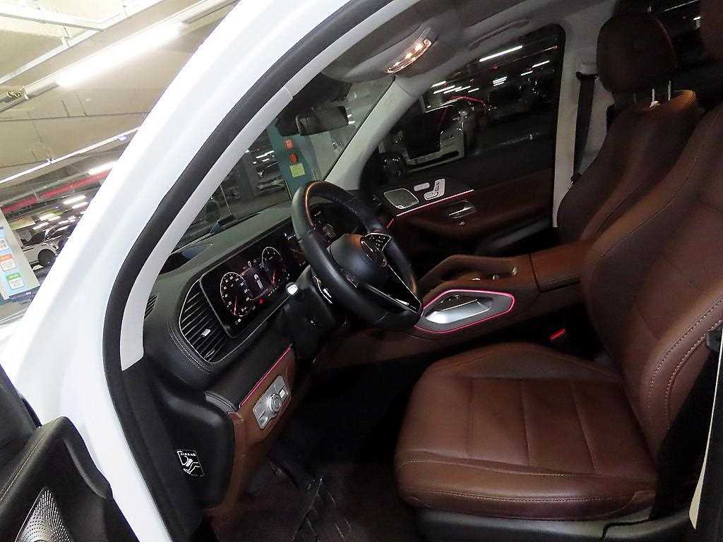 Mercedes Benz GLE Class - Vista 6