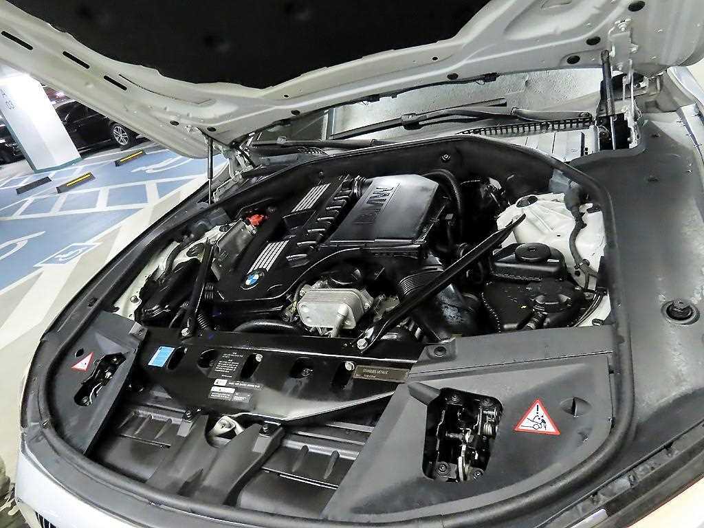 BMW 7 Series 2010 Plateado - Importación desde Corea - HF Imports Iquique - Foto 19