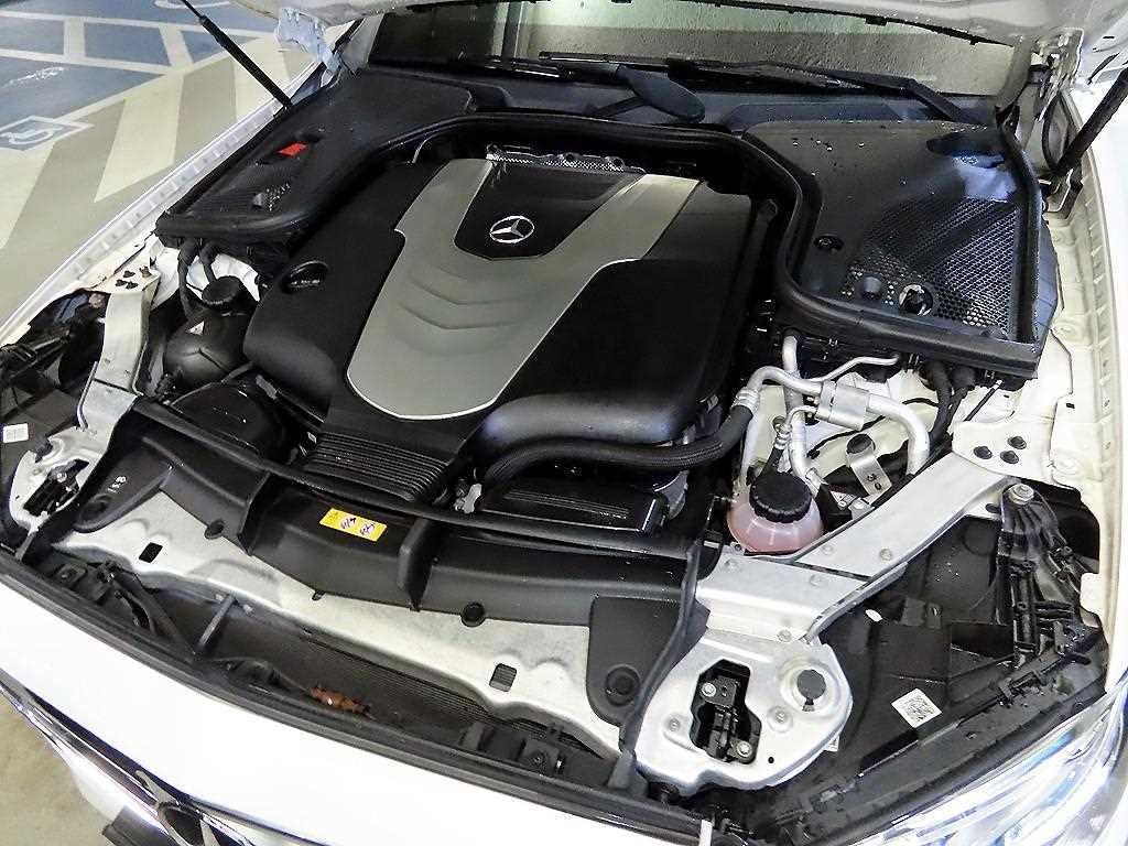 Mercedes Benz E class 2017 Blanco - Importación desde Corea - HF Imports Iquique - Foto 19