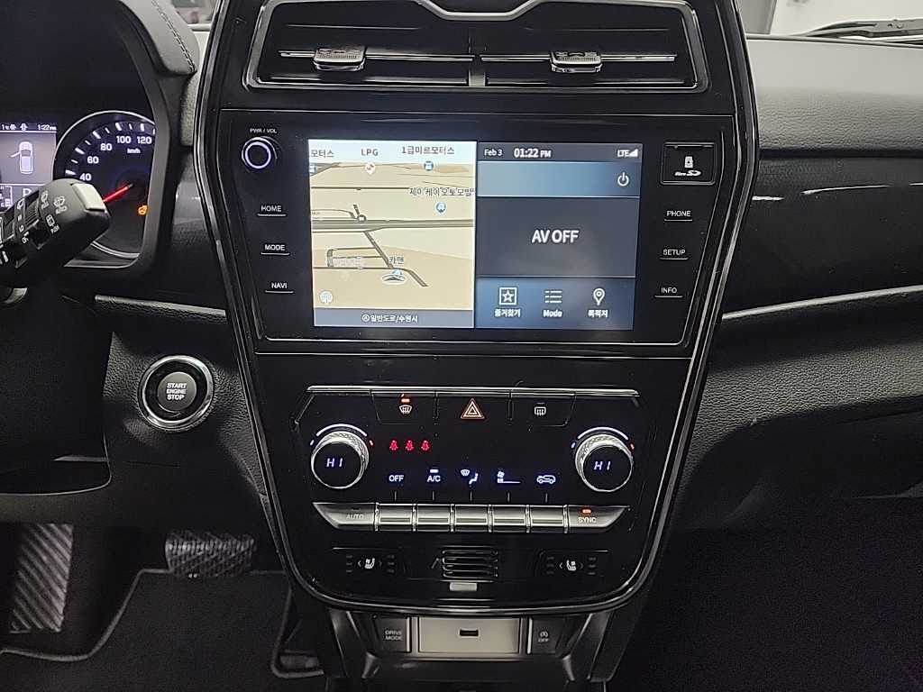 Ssangyong Tivoli - Vista 10