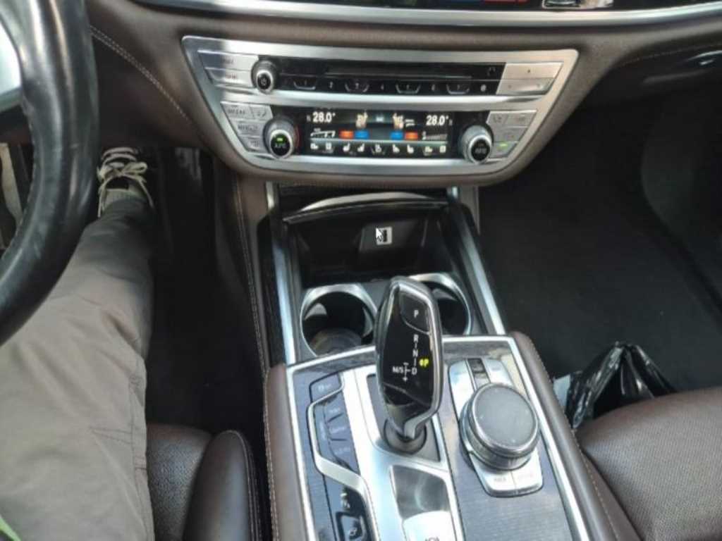 BMW 7 Series 2016 Blanco - Importación desde Corea - HF Imports Iquique - Foto 13