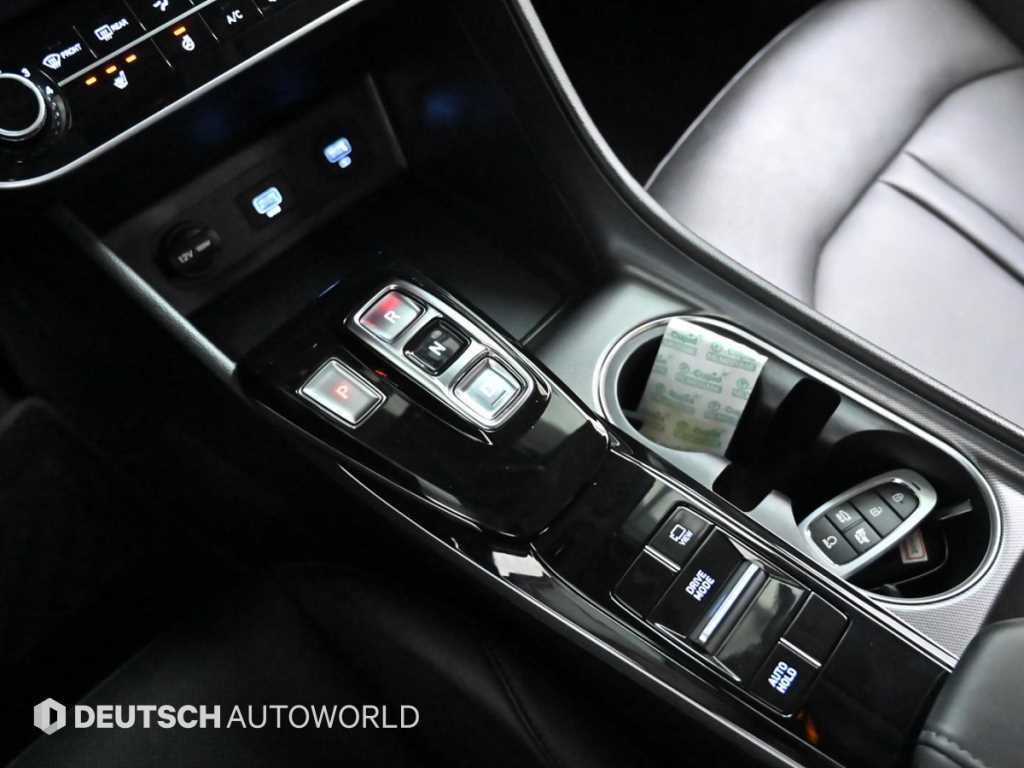 HYUNDAI Sonata - Vista 9