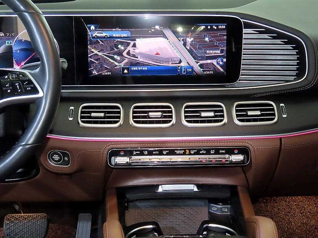 Mercedes Benz GLE Class - Vista 11