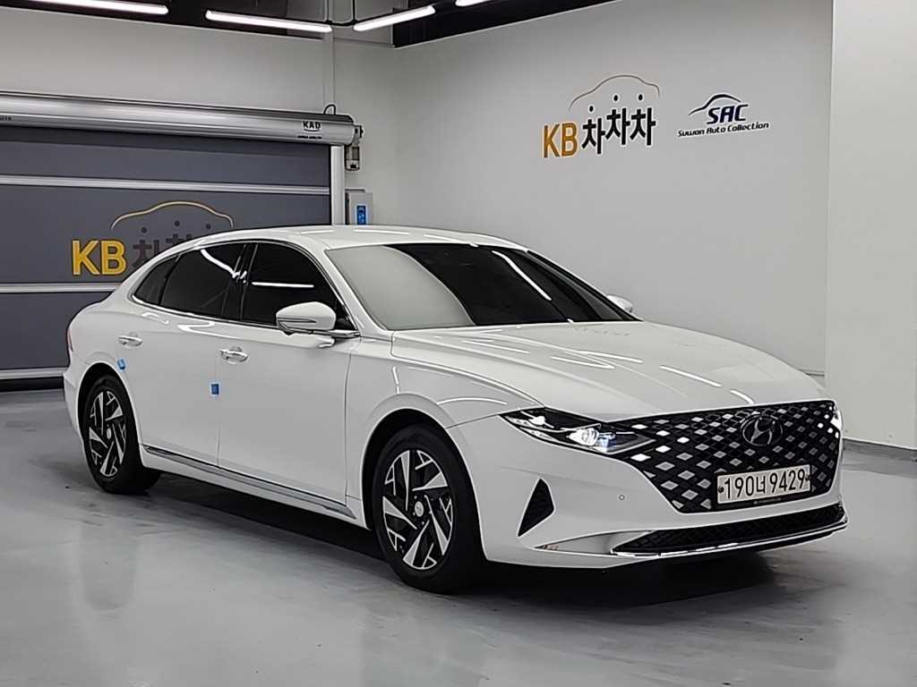 HYUNDAI Grandeur - Vista 5