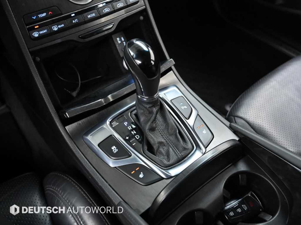 HYUNDAI Grandeur - Vista 9