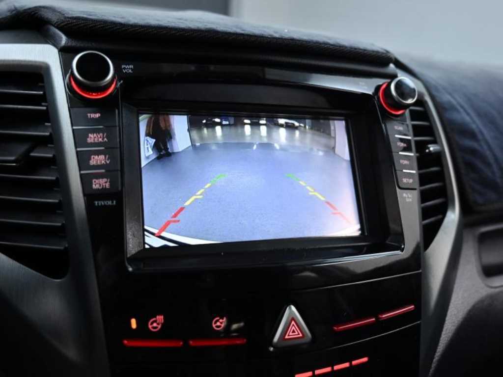 Ssangyong Tivoli 2018 Blanco - Importación desde Corea - HF Imports Iquique - Foto 15