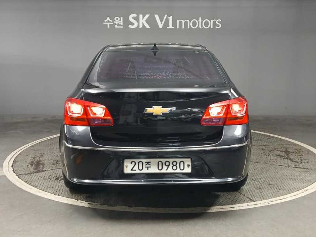 Chevrolet Cruise - Vista 5