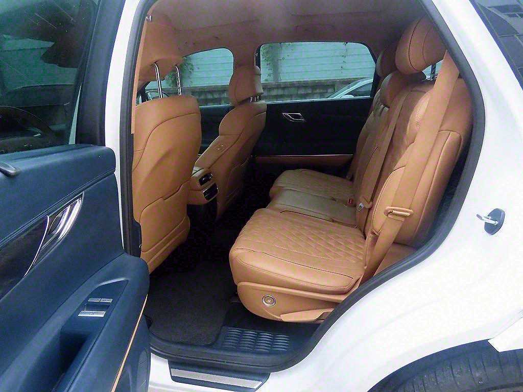 Genesis GV80 - Vista 6