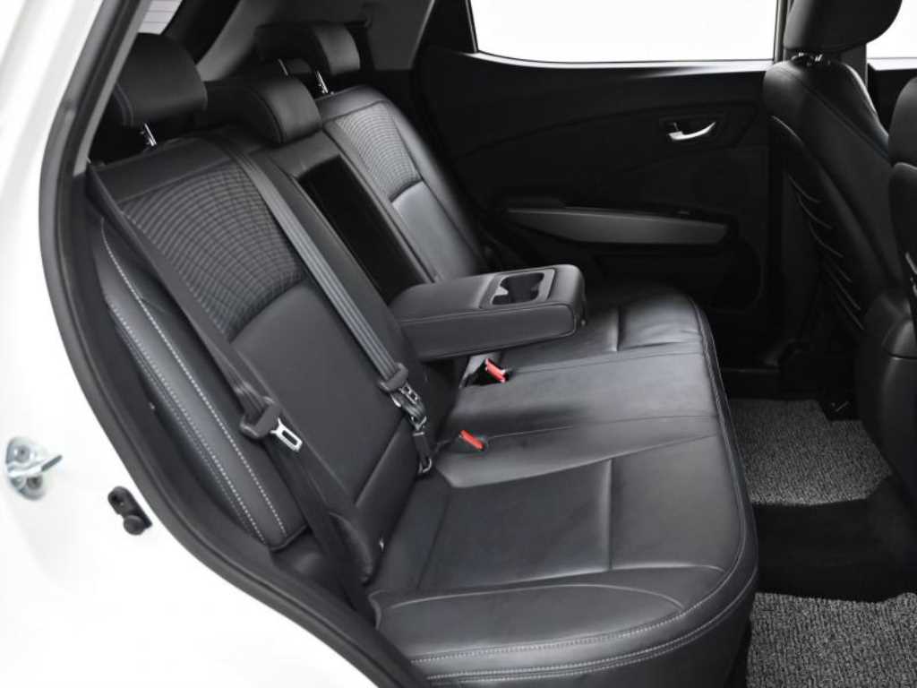 Ssangyong Tivoli - Vista 12