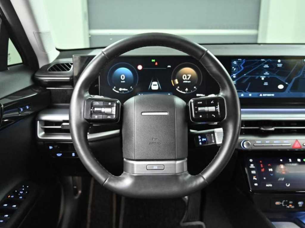 HYUNDAI Grandeur - Vista 11