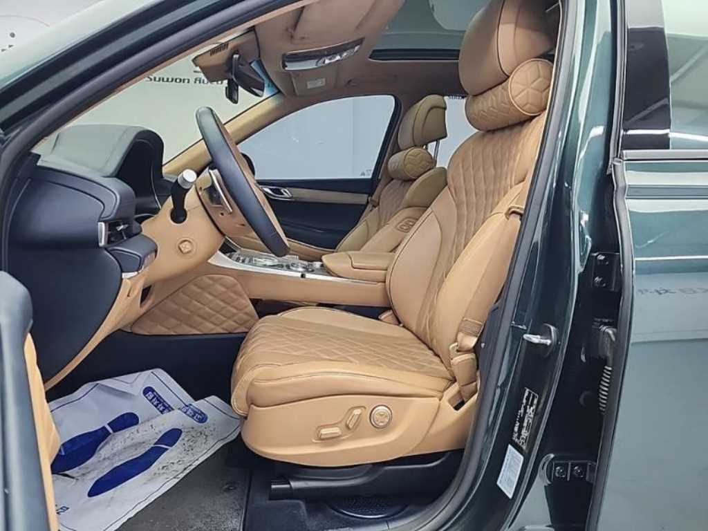 Genesis GV80 - Vista 11