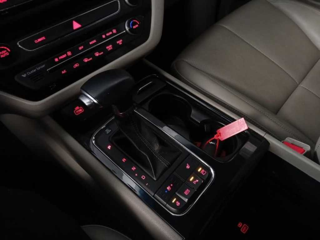 KIA Carnival 2018 Negro - Importación desde Corea - HF Imports Iquique - Foto 14