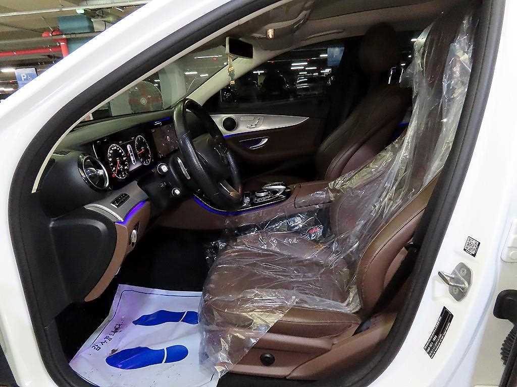 Mercedes Benz E class - Vista 6