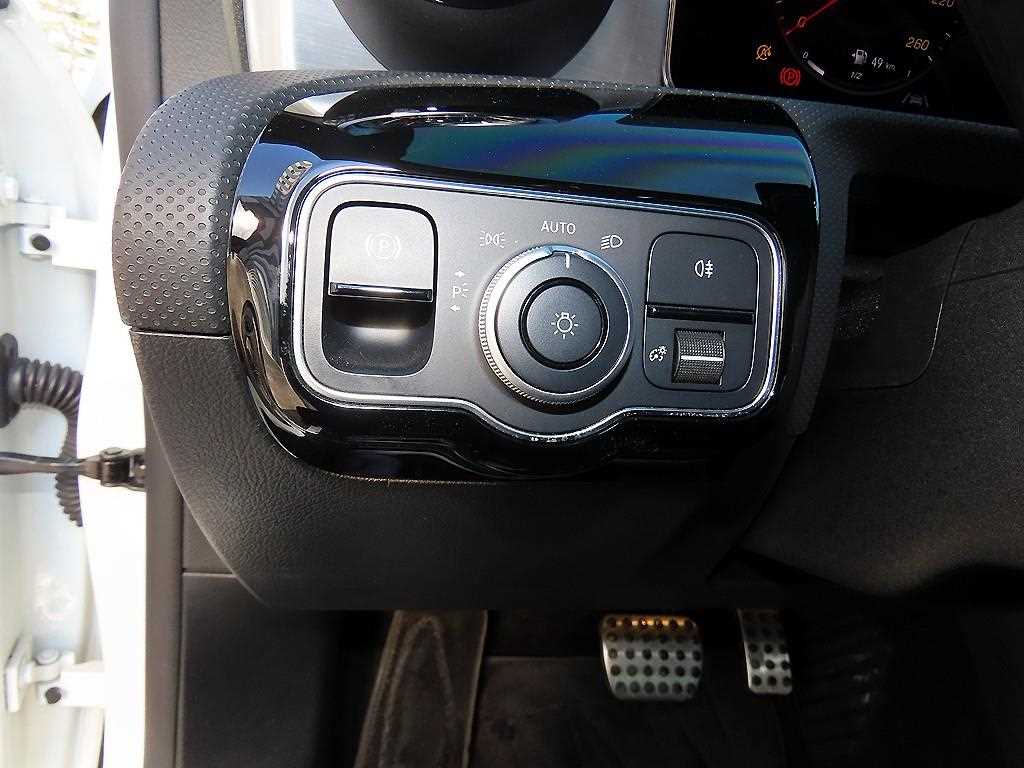 Mercedes Benz CLA Class 2021 Blanco - Importación desde Corea - HF Imports Iquique - Foto 13