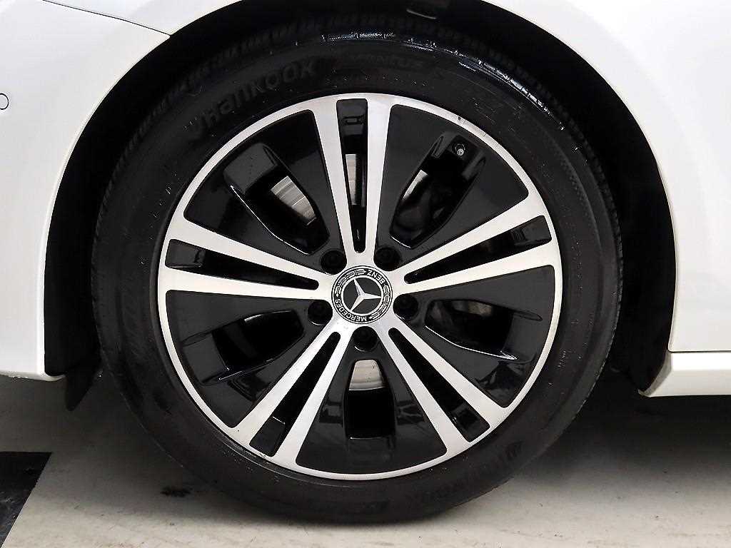 Mercedes Benz E class 2022 Blanco - Importación desde Corea - HF Imports Iquique - Foto 20